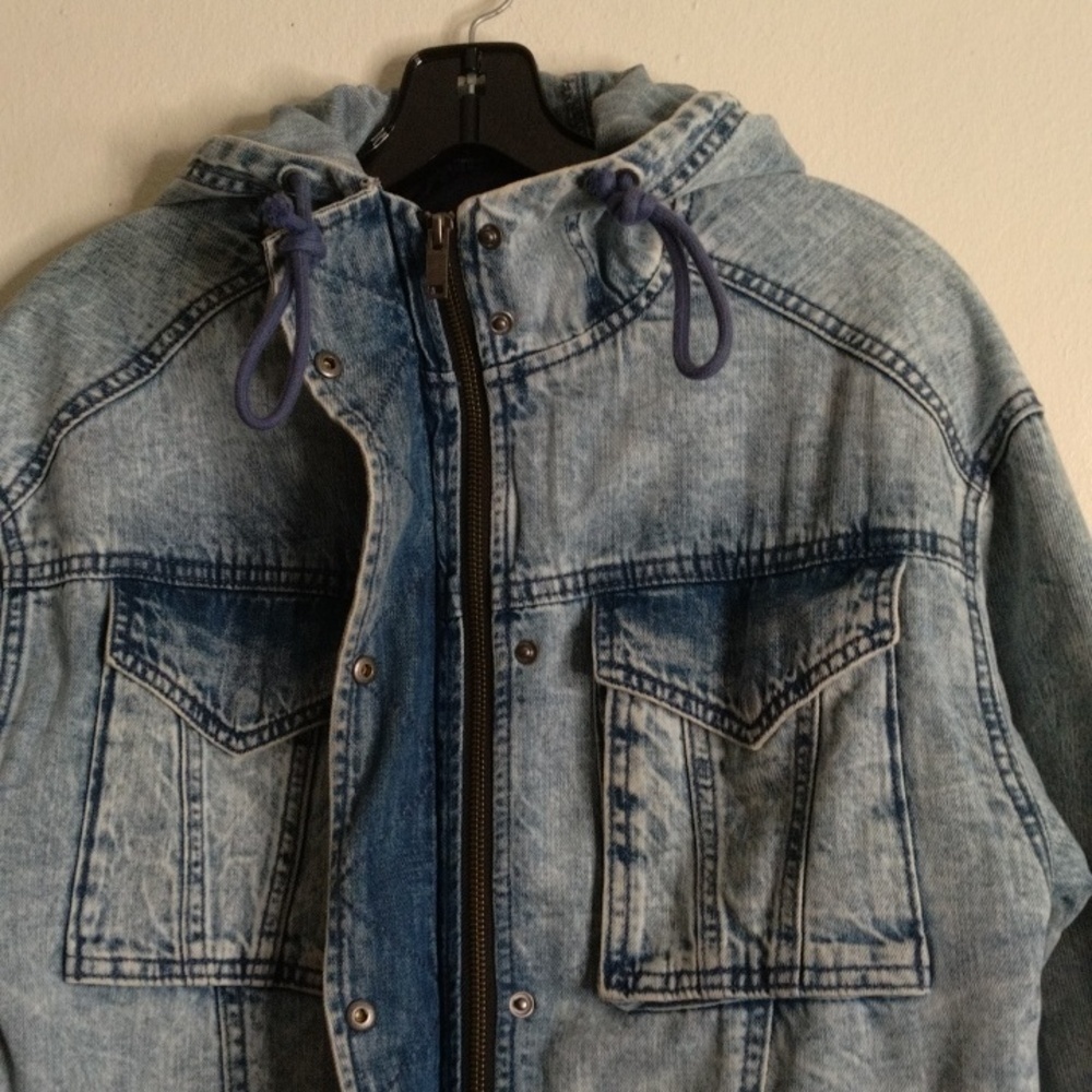 American Eagle Quilted Jacket - Picture 4 of 5